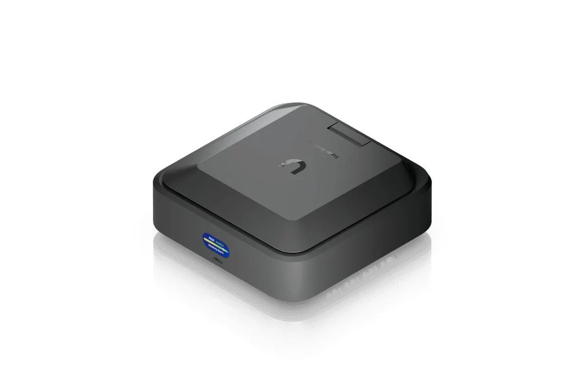 Ubiquiti AirWire High-performance WiFi 7 client adapter with STR MLO Black Ubiquiti AirWire High-performance WiFi 7 client adapter with STR MLO Black