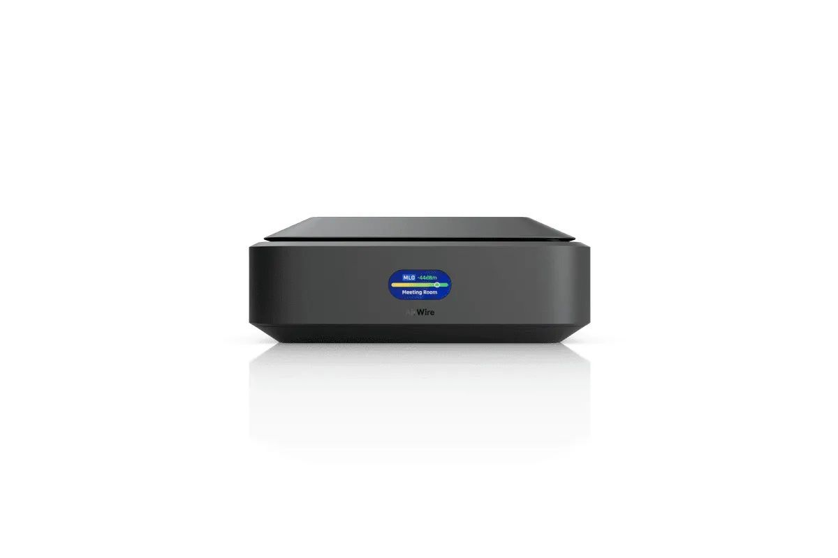 Ubiquiti AirWire High-performance WiFi 7 client adapter with STR MLO Black Ubiquiti AirWire High-performance WiFi 7 client adapter with STR MLO Black