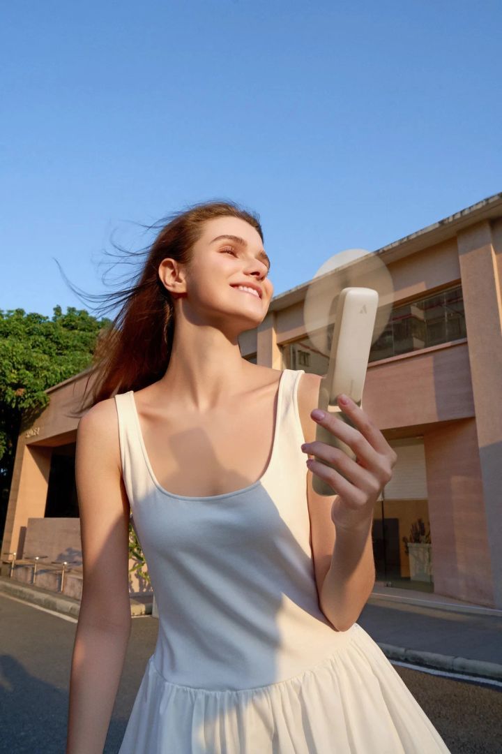 Aecooly Pocket 01 Portable Handheld Fan Beige Aecooly Pocket 01 Portable Handheld Fan Beige