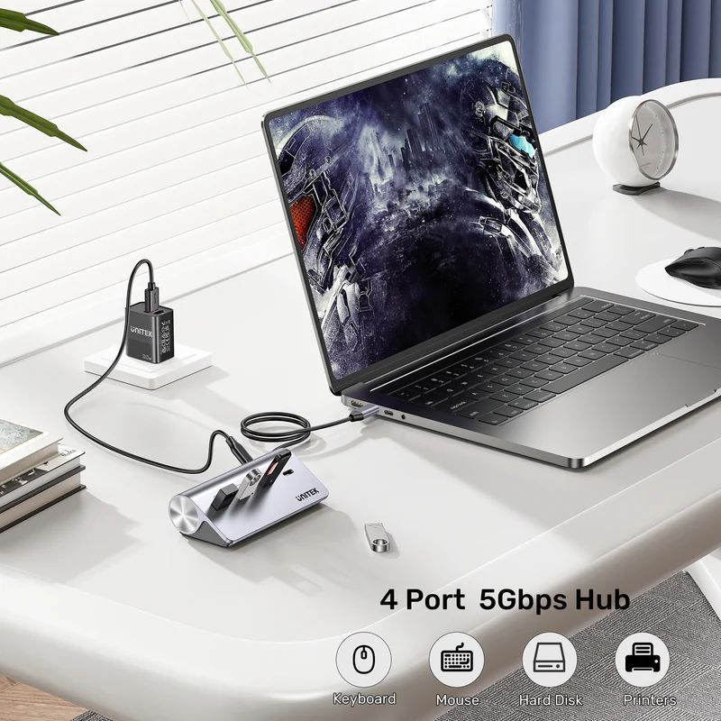 Unitek uHUB Q4 4-in-1 USB-C Hub Space Grey Unitek uHUB Q4 4-in-1 USB-C Hub Space Grey