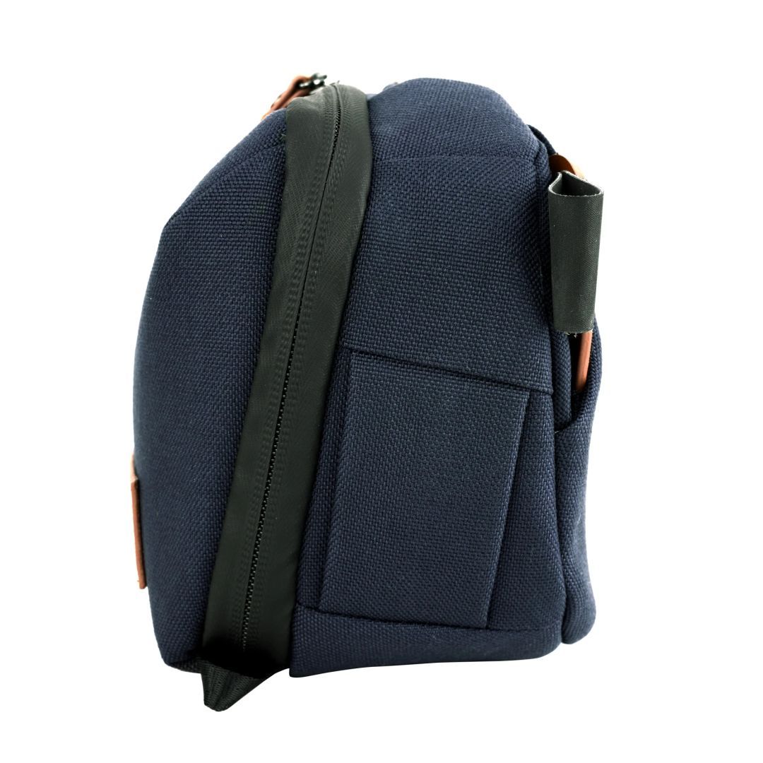 Vanguard VEO City CB24 NV Crossbody Camera Bag - Navy Blue