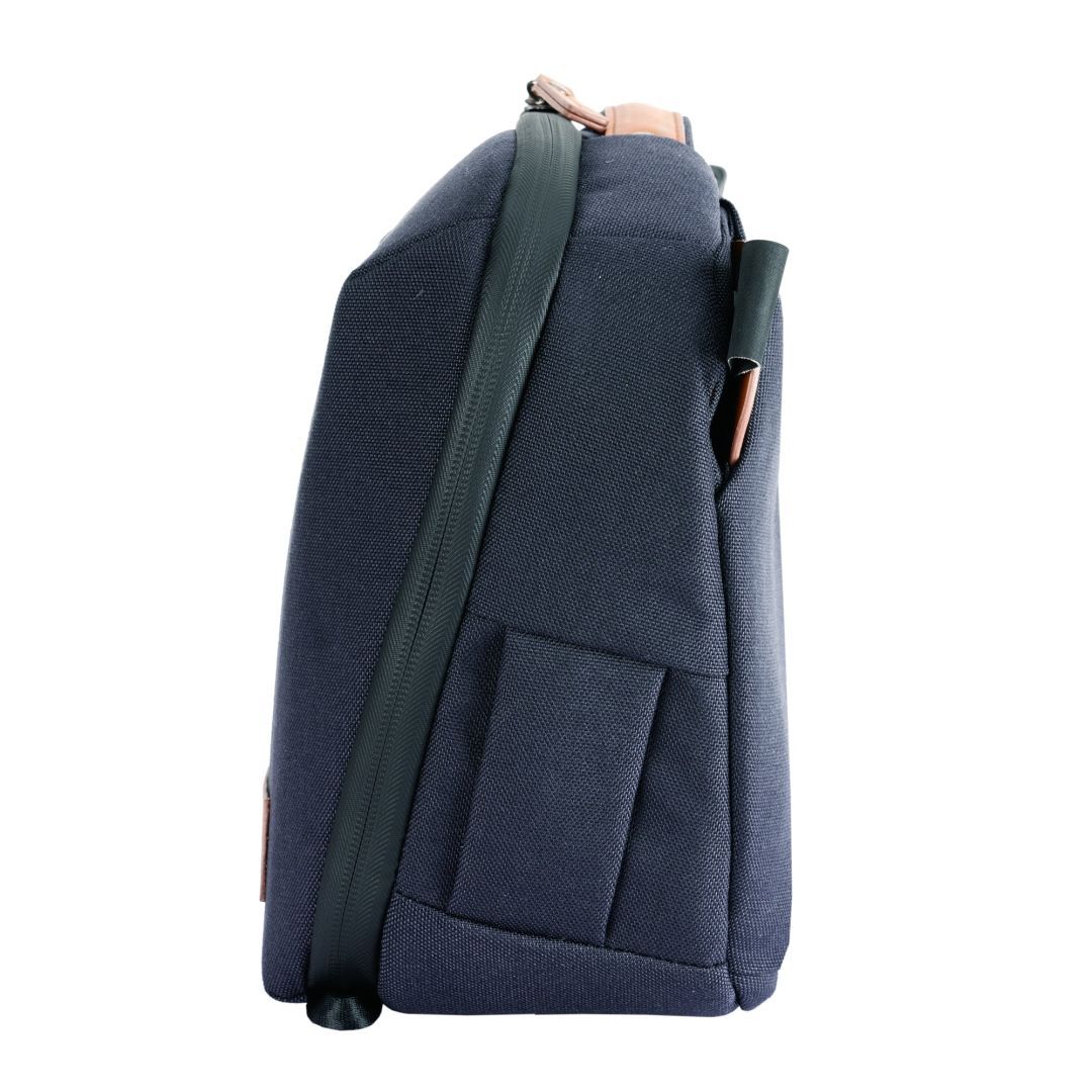 Vanguard VEO City CB34 NV Crossbody Camera Bag - Navy Blue