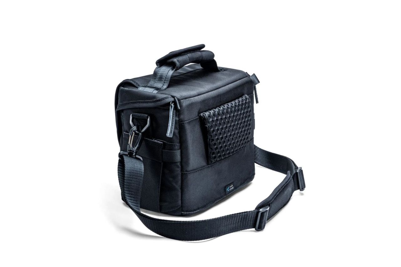 Vanguard Veo Select 22S Shoulder Bag – Black Vanguard Veo Select 22S Shoulder Bag – Black