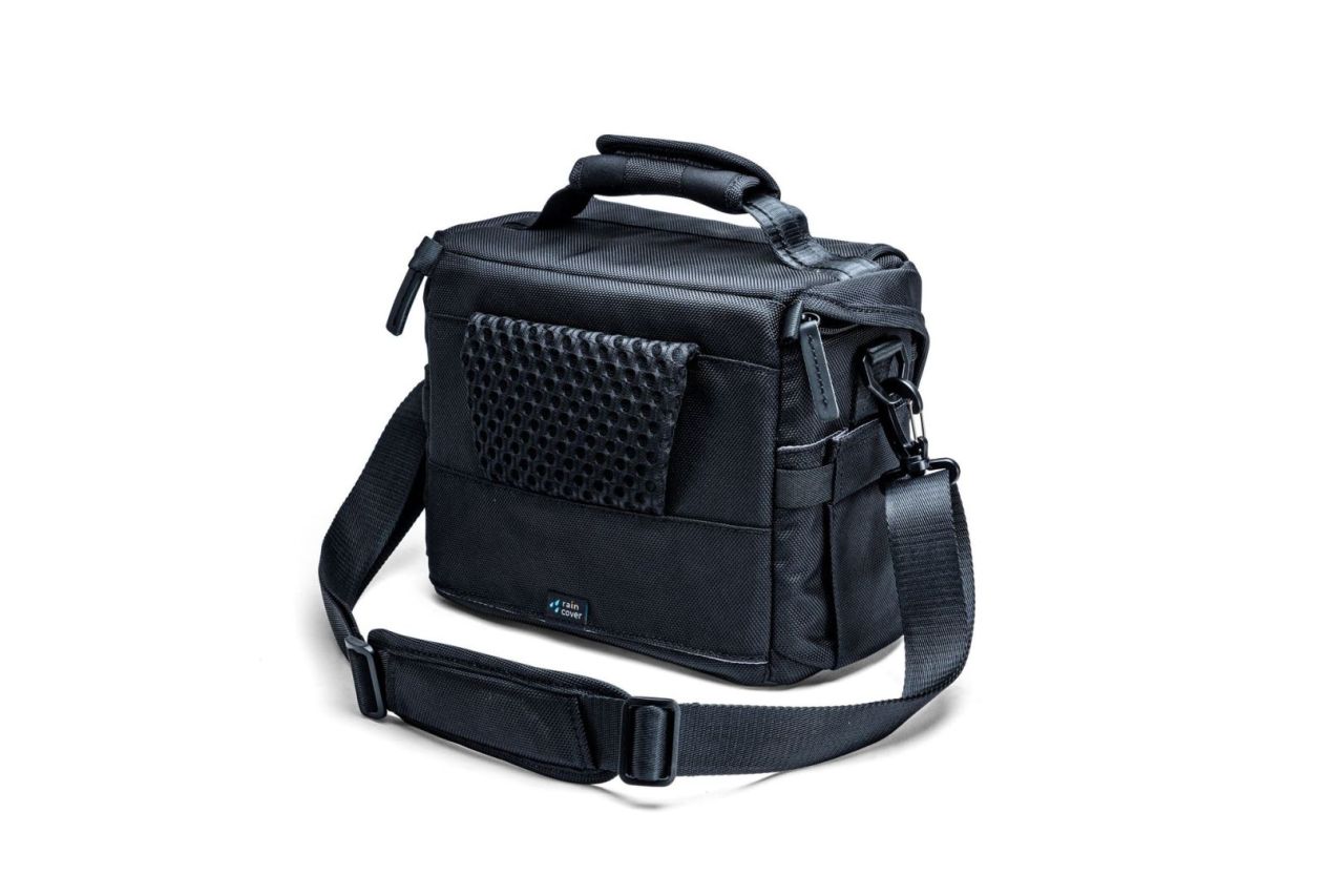 Vanguard Veo Select 22S Shoulder Bag – Black Vanguard Veo Select 22S Shoulder Bag – Black