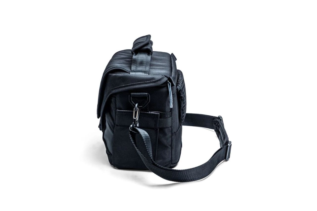 Vanguard Veo Select 22S Shoulder Bag – Black Vanguard Veo Select 22S Shoulder Bag – Black