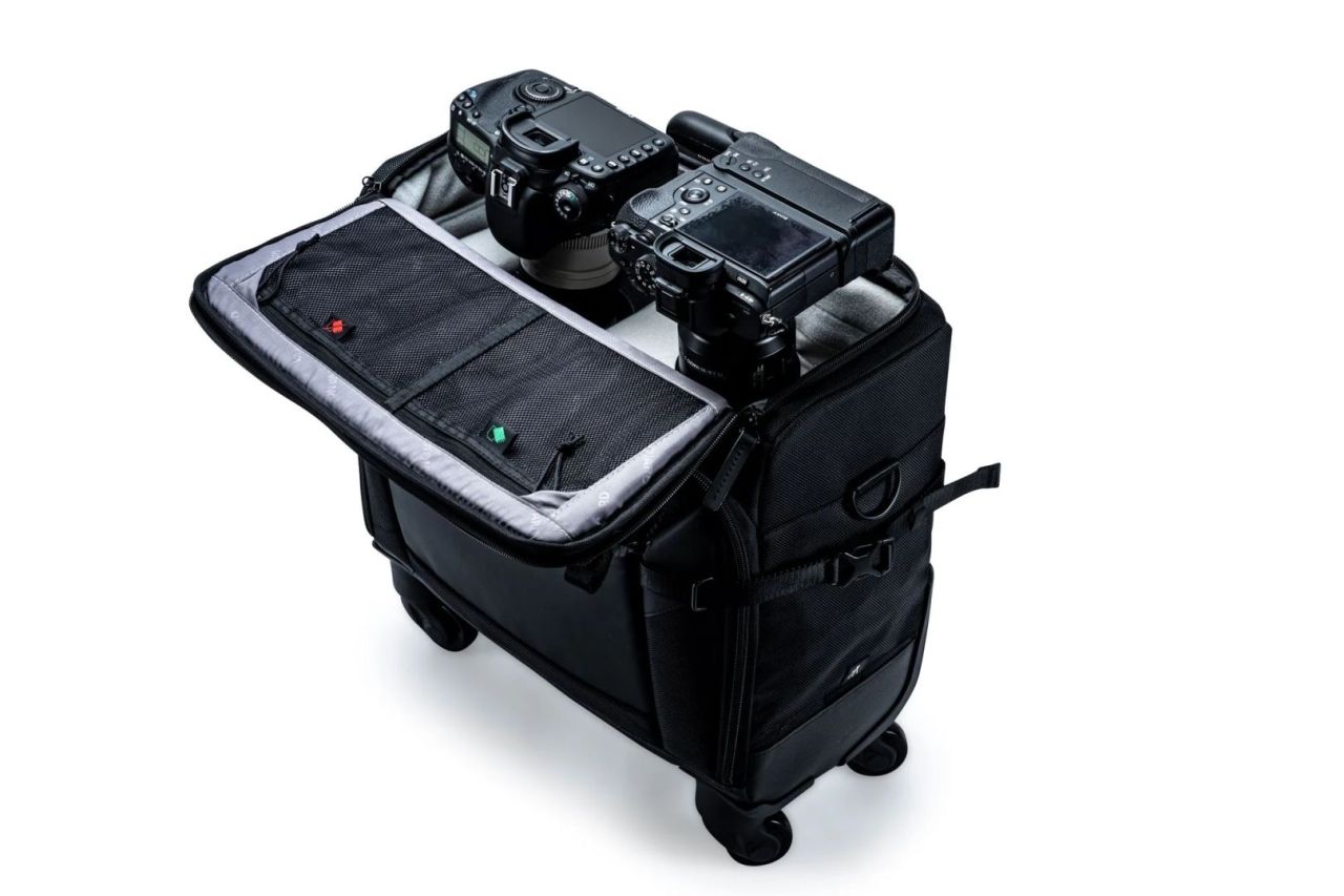 Vanguard VEO Select 42T Trolley Camera Bag – Black Vanguard VEO Select 42T Trolley Camera Bag – Black
