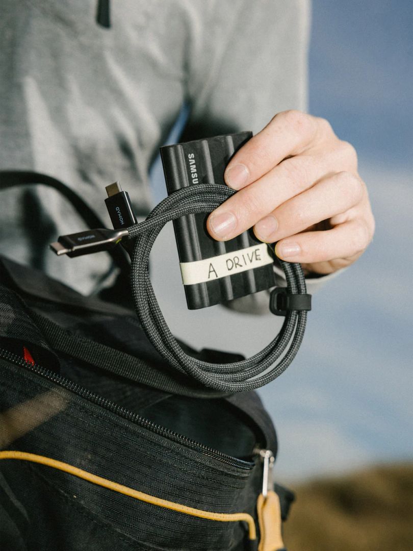 Nomad USB4 Kevlar cable USB-C to USB-C 1m Black Nomad USB4 Kevlar cable USB-C to USB-C 1m Black