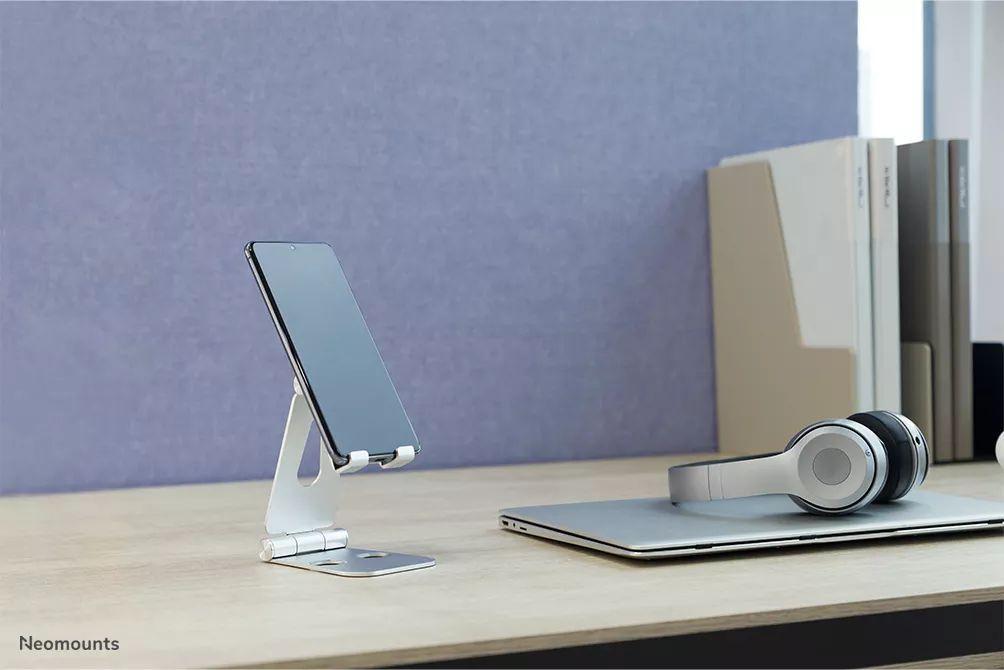 Neomounts DS10-160SL1 Phone Desk Stand suited for phones up to 7" Silver