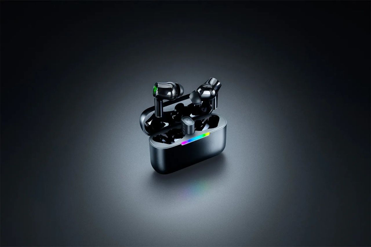Razer Hammerhead V3 HyperSpeed Wireless Bluetooth Multi-Platform ANC Gaming Headset Black