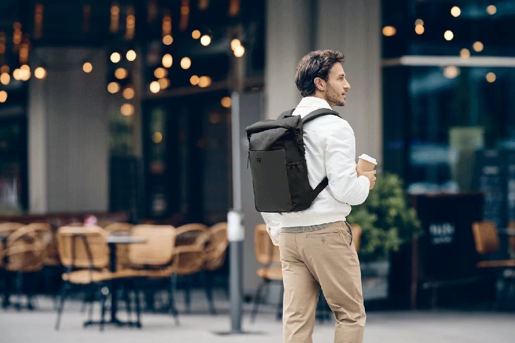 Wenger UrbanOne Roll-Top Backpack 15,6" Black Wenger UrbanOne Roll-Top Backpack 15,6" Black