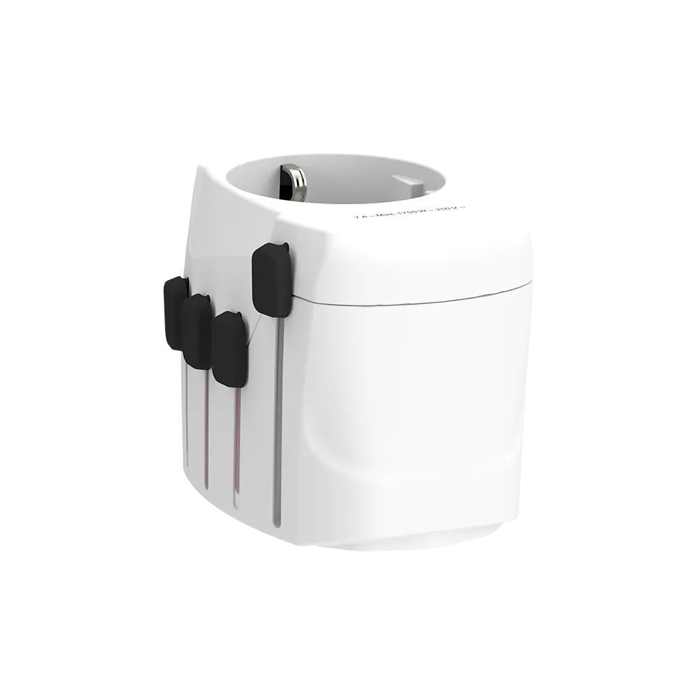 SKROSS PRO (7A) Travel Adapter