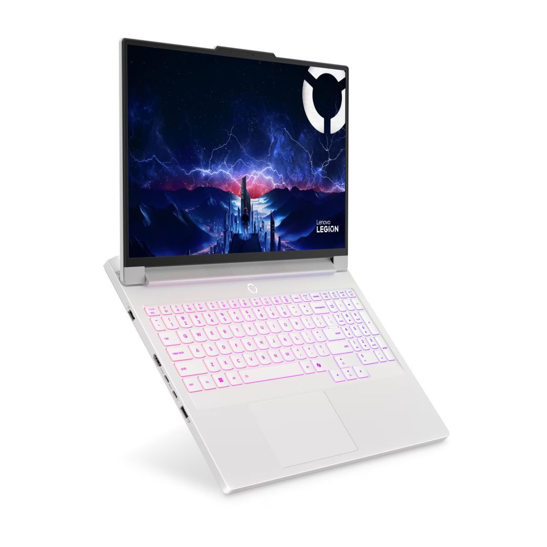 Lenovo Legion Pro 7 Glacier White Lenovo Legion Pro 7 Glacier White