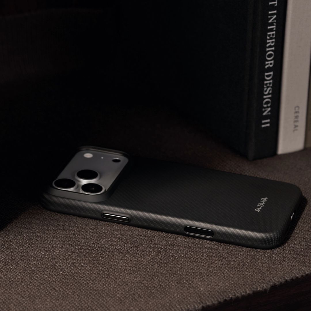 Pitaka Summa Case for iPhone 18/17 Pro Black/Grey Twill Pitaka Summa Case for iPhone 18/17 Pro Black/Grey Twill